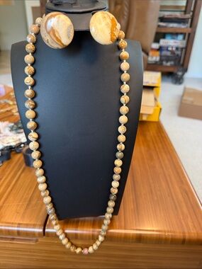 Natural Jasper stone bead Necklace and Cabachon Earrings
